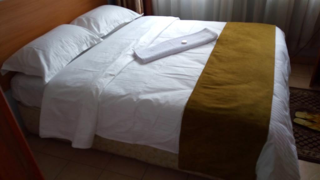 La Jardine Bed and Breakfast Ναϊρόμπι Δωμάτιο φωτογραφία